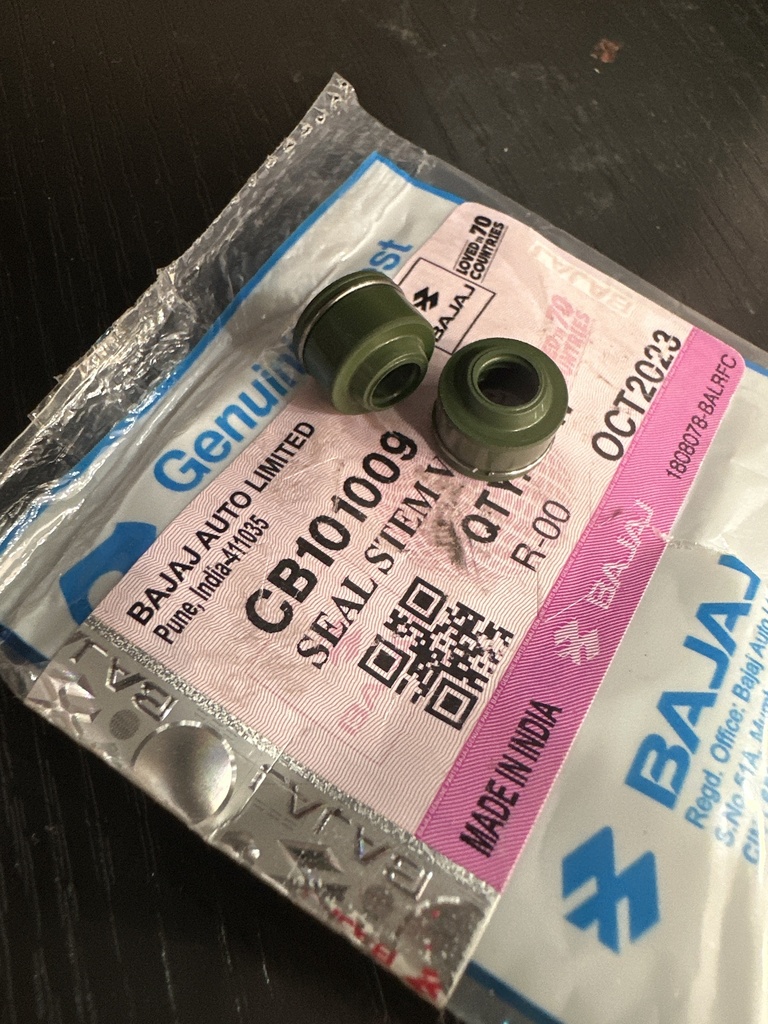 SELLO VALVULA GRANDE BAJAJ PLATINA 2019